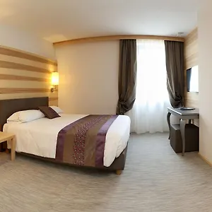 فندق فندق غاردين, بسكييرا ديل غاردا